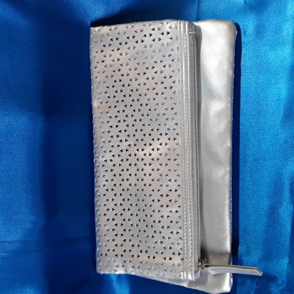 Matix Handbags - Silver Matrix Cosmetic Bag